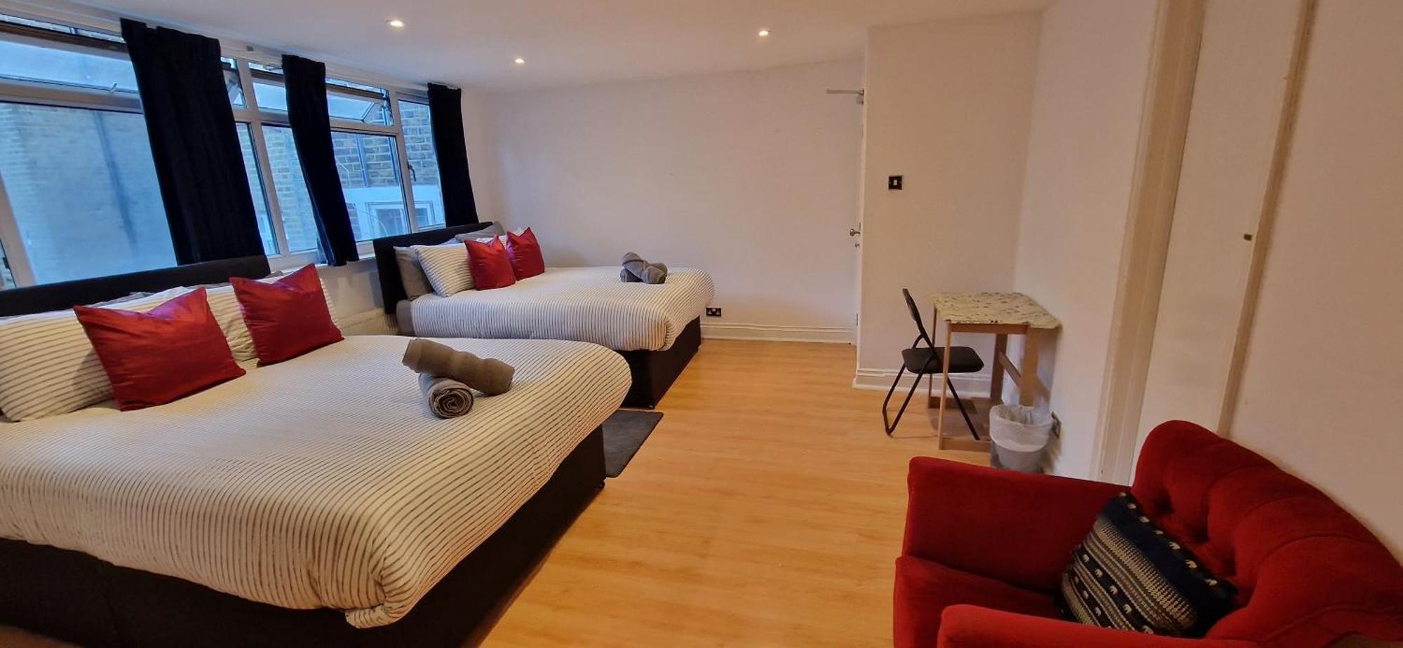 The Copper Fields Apartment Лондон Екстериор снимка