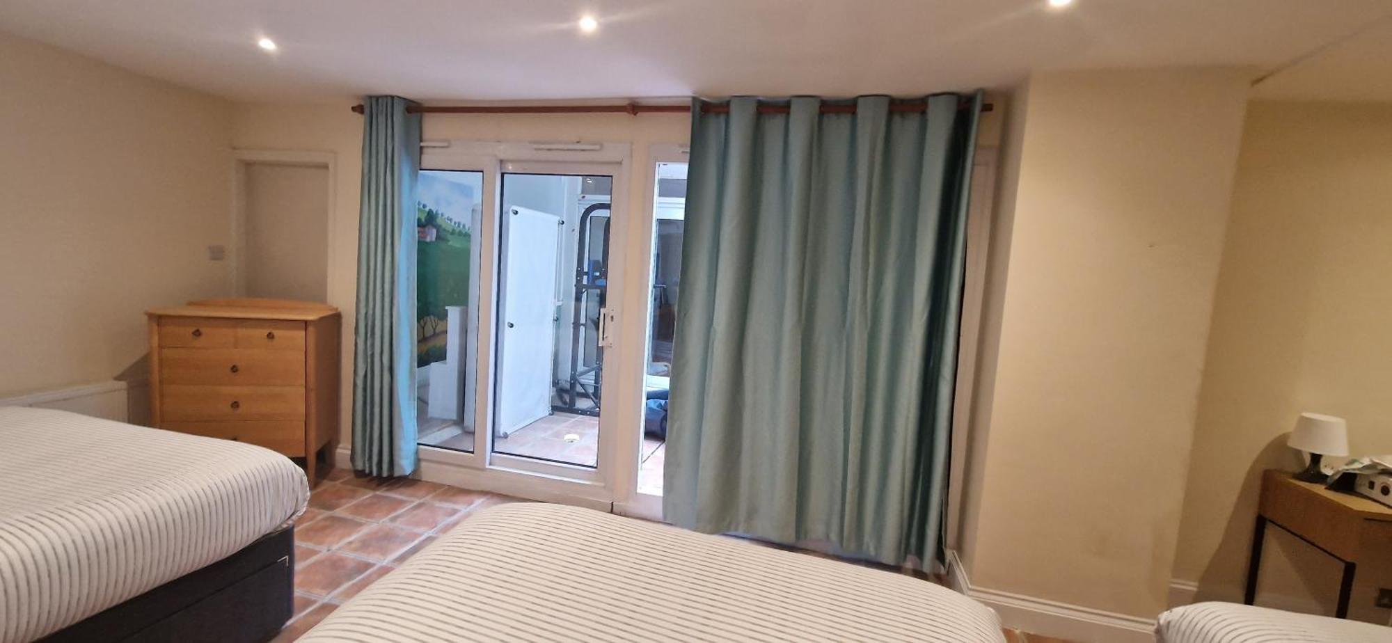 The Copper Fields Apartment Лондон Екстериор снимка