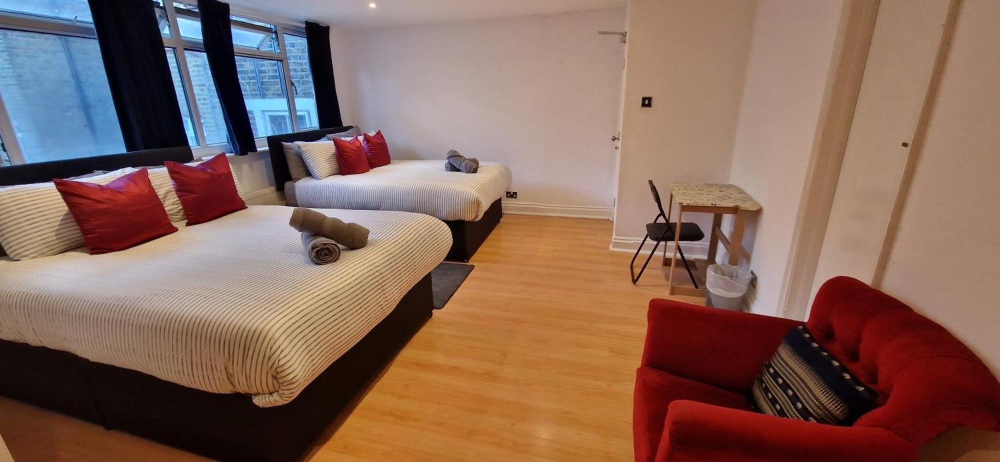 The Copper Fields Apartment Лондон Екстериор снимка