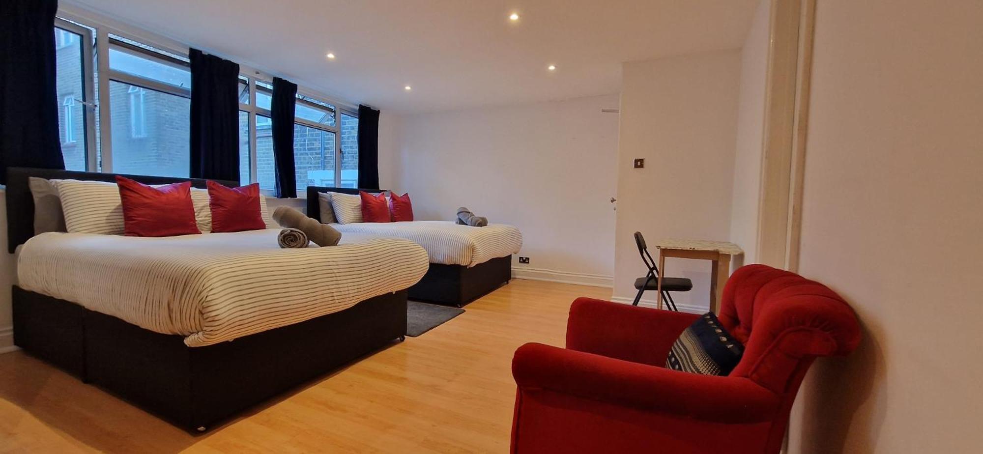 The Copper Fields Apartment Лондон Екстериор снимка