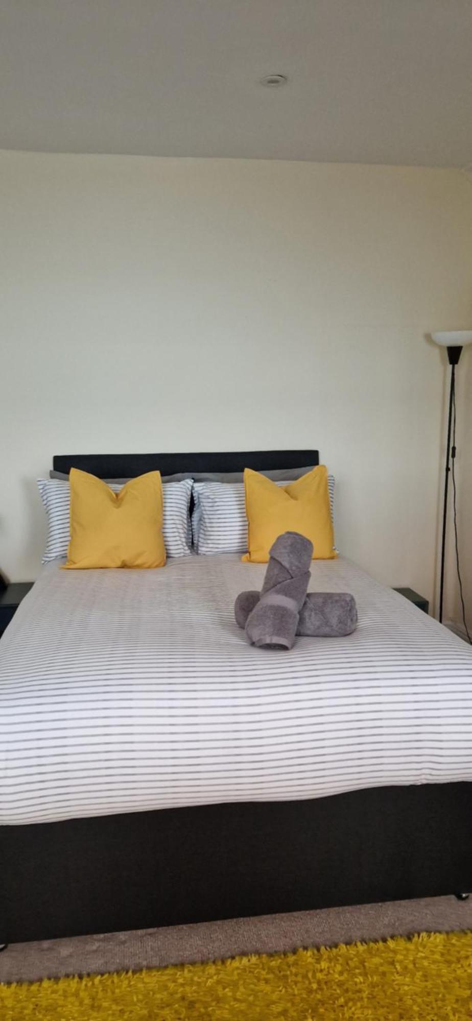 The Copper Fields Apartment Лондон Екстериор снимка